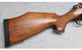 Weatherby ~ Mark V ~ 7mm Weatherby Magnum - 2 of 10