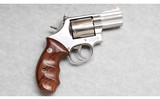Smith & Wesson ~ 686-4 ~ .357 Mag - 1 of 2