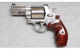 Smith & Wesson ~ Model 629-5 ~ .44 Magnum - 2 of 2