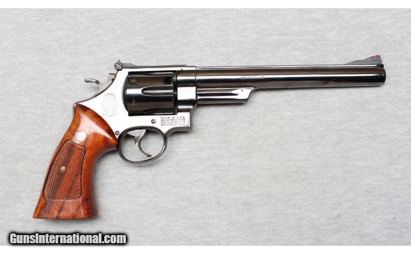 Smith & Wesson ~ Model 29-2 ~ .44 Magnum
