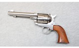 Ruger ~ Vaquero ~ .44 Remington Magnum - 2 of 2