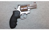 Smith & Wesson ~ Model 686-5 ~ .357 Mag - 1 of 2