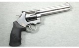 Smith & Wesson ~ Model 629 Classic ~ .44 Mag - 1 of 2