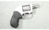 Smith & Wesson ~ Model 683-3 ~ .38 Special