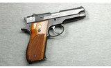 Smith & Wesson ~ Model 39-2 ~ 9mm - 1 of 2