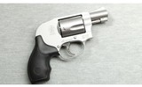 Smith & Wesson ~ Model 638-3 ~ .38 Special