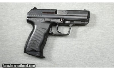 Heckler & Koch ~ P2000 ~ 9mm Luger