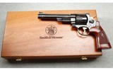 Smith & Wesson ~ Model 29-10 Legends In Steel Tribute ~ .44 Mag - 4 of 4