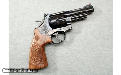 Smith & Wesson ~ Model 29-10 Deluxe Engraved ~ .44 MAG