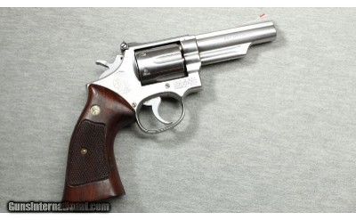 Smith & Wesson ~ Model 66 ~ .357 Magnum