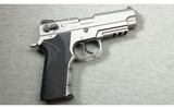 Smith & Wesson ~ Model 40 Tactical ~ .40 S&W - 1 of 2
