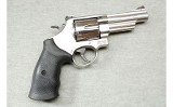 Smith & Wesson ~ Model 629-6 ~ .44 MAG - 1 of 3