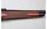 Winchester ~ Model 70 Classic Super Grade ~ .300 WSM - 3 of 11