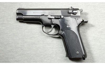 Smith & Wesson ~ Model 59 ~ 9mm