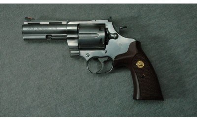 Colt ~ Anaconda ~ .44 Mag