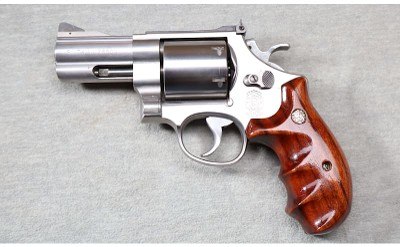 Smith & Wesson ~ 629-2 Hunter ~ .44 Mag