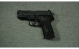 Sig Sauer ~ P229 ~ .40 Smith & Wesson