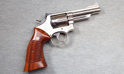 Smith & Wesson ~ Model 19-3 ~ .357 Magnum