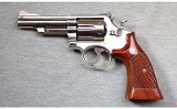 Smith & Wesson ~ Model 19-3 ~ .357 Magnum - 2 of 4