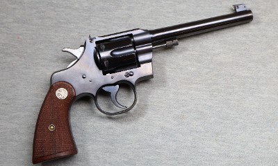 Colt ~ Officers Model Target ~ .22 LR