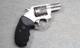 Charter Arms ~ Undercoverette ~ .32 Mag - 1 of 2