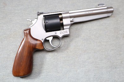 Smith & Wesson ~ Performance Center Model 627-4 ~ .38 Super