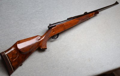 Weatherby ~ Mark V LH ~ .340 WBY MAG