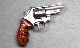 Smith & Wesson ~ Model 657 Lew Horton ~ .41 Magnum