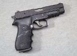Sig Sauer ~ P220 ~ .45 Auto