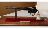 Dan Wesson ~ Constitution Commemorative ~ .44 MAG - 8 of 9