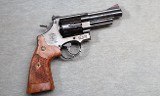 Smith & Wesson ~ Model 29-10 ~ .44 Magnum