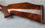Weatherby ~ Mark V LH ~ .240 WBY MAG - 11 of 12