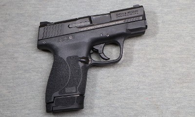 Smith & Wesson ~ M&P9 Shield M2.0 ~ 9mm