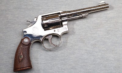 Smith & Wesson ~ Model 10-5 ~ .38 Special