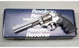 Smith & Wesson ~ Model 617 ~ .22 LR - 4 of 4