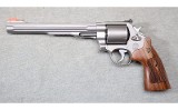 Smith & Wesson ~ Performance Center Model 629-8 ~ .44 MAG - 2 of 4