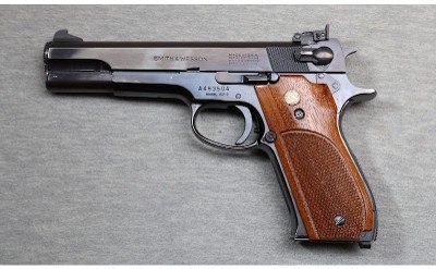 Smith & Wesson ~ Model 52-2 ~ .38 Special - Image 2 of 2