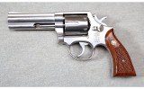 Smith & Wesson ~ Model 681-3 ~ .357 MAG - 2 of 3
