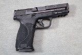 Smith & Wesson ~ M&P9 M2.0 ~ 9mm Luger - 1 of 2