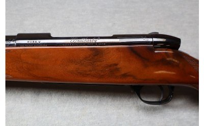 Weatherby ~ Mark V ~ .300 WBY MAG - Image 9 of 12