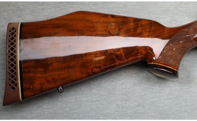 Weatherby ~ Mark V ~ .300 WBY MAG - Image 2 of 12