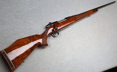 Weatherby ~ Mark V ~ .300 WBY MAG - Image 1 of 12