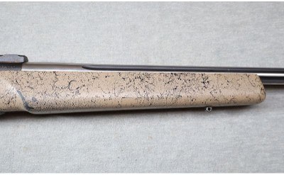 Weatherby ~ Mark V ~ .22-250 REM - Image 4 of 12