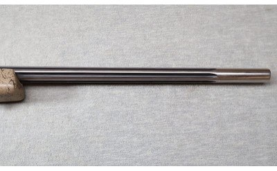 Weatherby ~ Mark V ~ .22-250 REM - Image 5 of 12