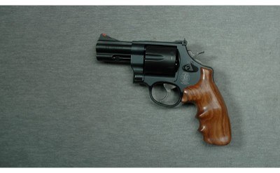 Smith & Wesson ~ 29-10 Bounty Hunter ~ .44 Magnum - Image 2 of 2