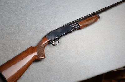 Browning ~ BPS Field ~ 12 Gauge - Image 1 of 12