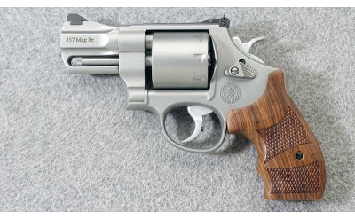 Smith & Wesson ~ Performance Center 627-5 8-Shot ~ .357 Magnum - Image 2 of 3