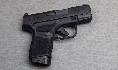 Springfield Armory ~ Hellcat ~ 9mm Luger - Image 1 of 2