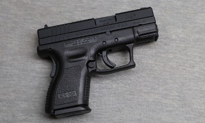 Springfield Armory ~ Model XD-40 ~ .40 S&W - Image 1 of 2
