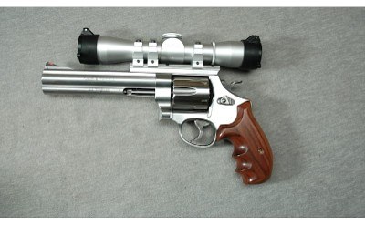 Smith & Wesson ~ 629-5 Classic DX ~ .44 Magnum - Image 2 of 2